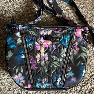 Lug Convertible Crossbody Bag Floral Design. Excellent Condition. Brand New.